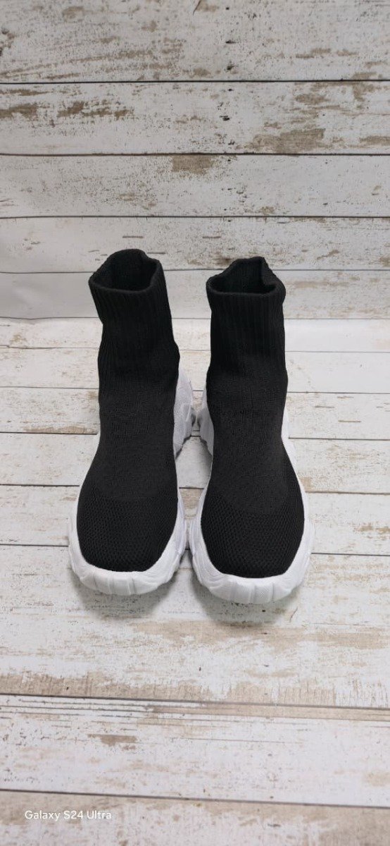 Producto - zapatilla botita alta tejida negro del 36 al 40 - 1
