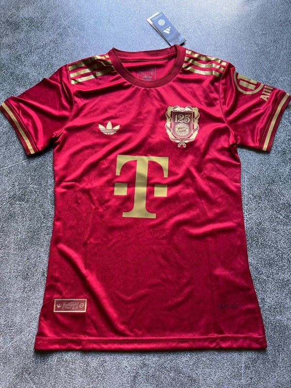 Producto - Bayern Munich 125 años Version Jugador 25 Muller