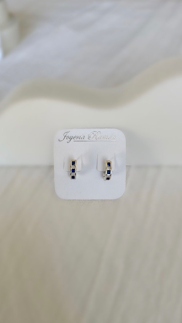 Producto - Aros argollas cubic y zafiro de plata 925