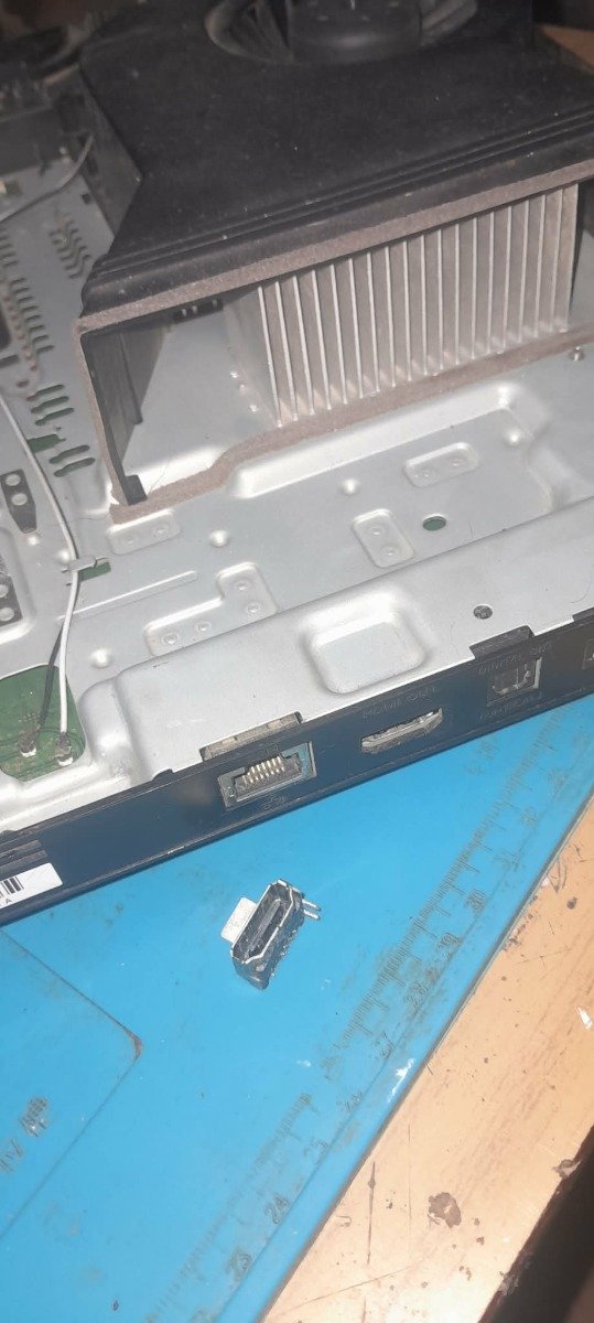Producto - CAMBIO de Conectores HDMI - 10
