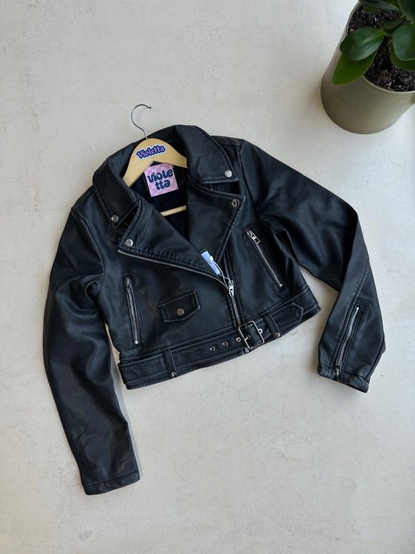 Producto - Campera eco cuero bolsillo //
