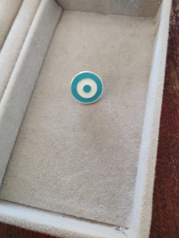 Producto - Escarapela redonda esmaltada. Plateada