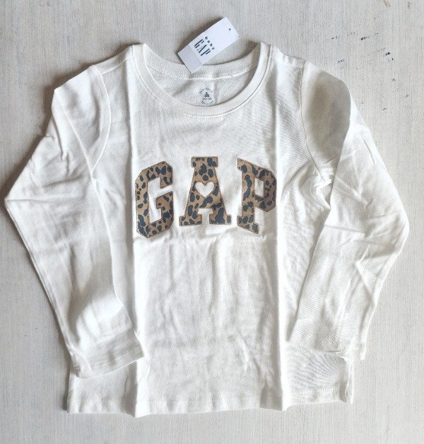 Remera manga larga gap talle 2 logo print — imagen 3