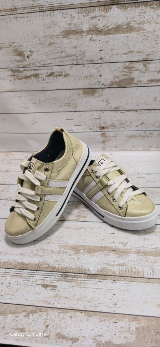 Producto - zapatilla dorado del 36 al 40 - 1