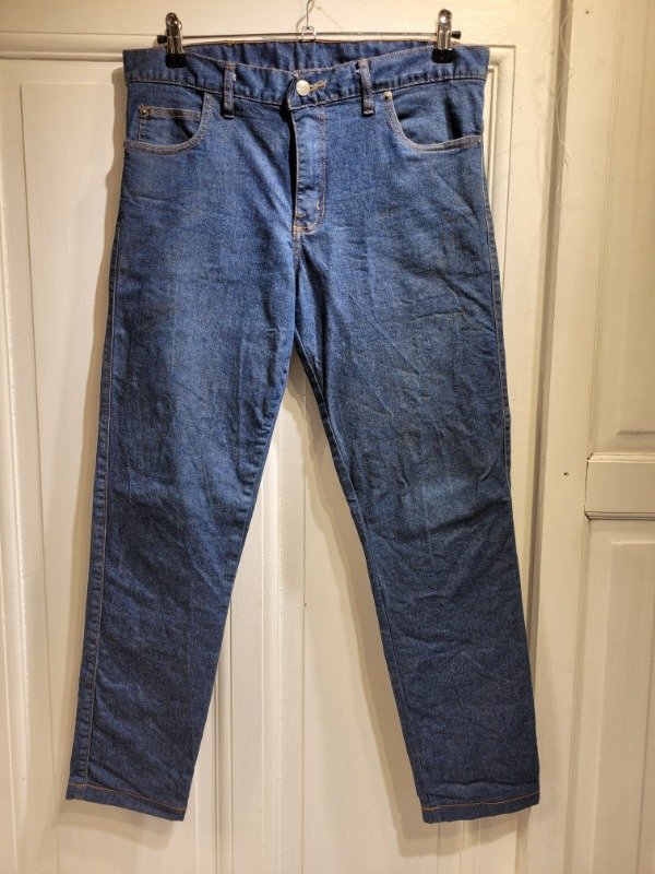 Producto - Jean LA TRANQUERA azul recto Talle 44 - PRECIO: 48X