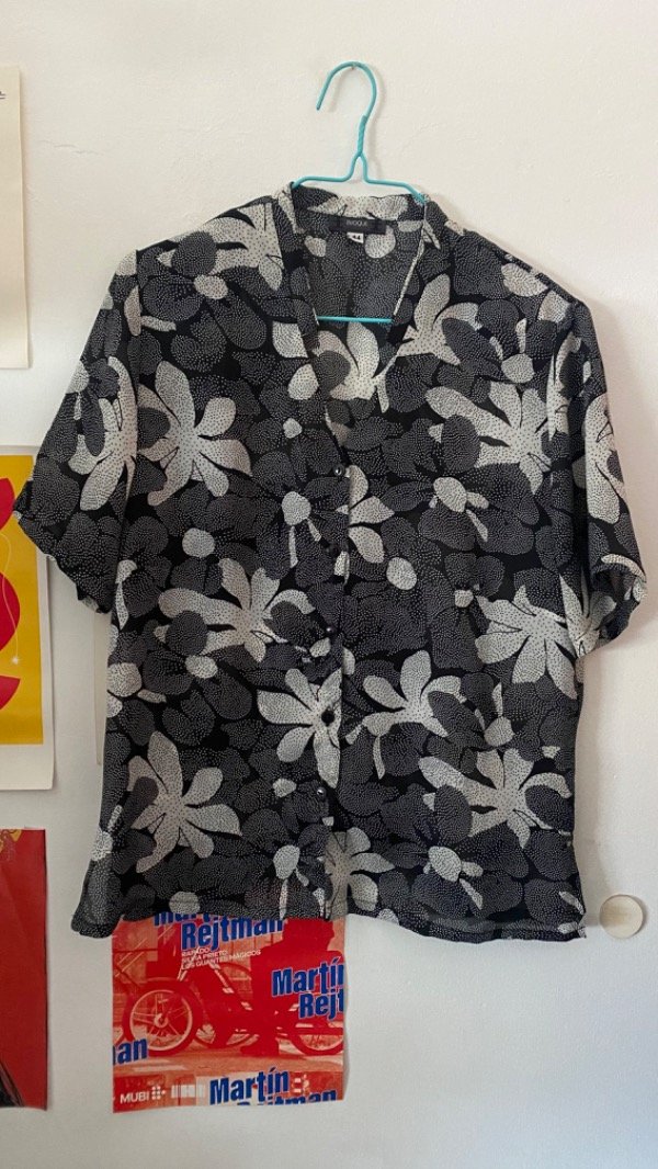 Producto - Camisa flores