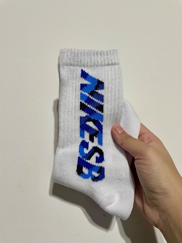 Tenis adulto Nike SB letras azules