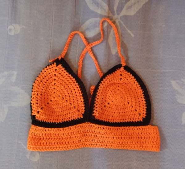 Producto - Top triangulo muscu