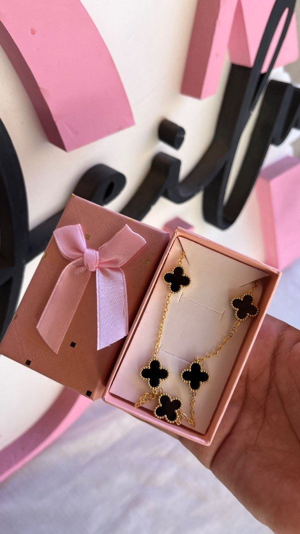 Producto - Collar tréboles C/caja