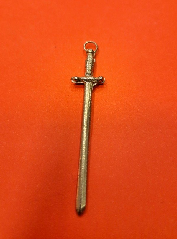 Producto - Talisman Espada San Jorge común 8 cm