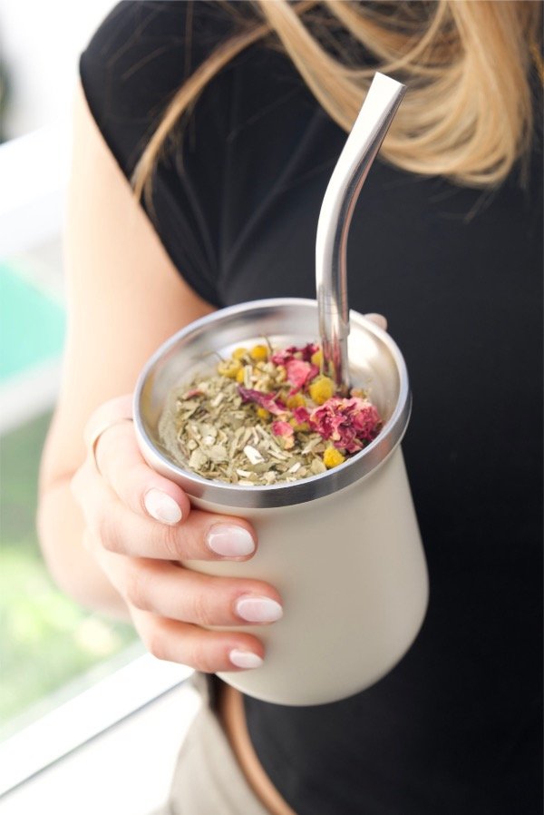 Producto - MATE MATEANDO FLOW DE ACERO TERMICO 236 ML CON TAPA ANTIDERRAME BEIGE - 8