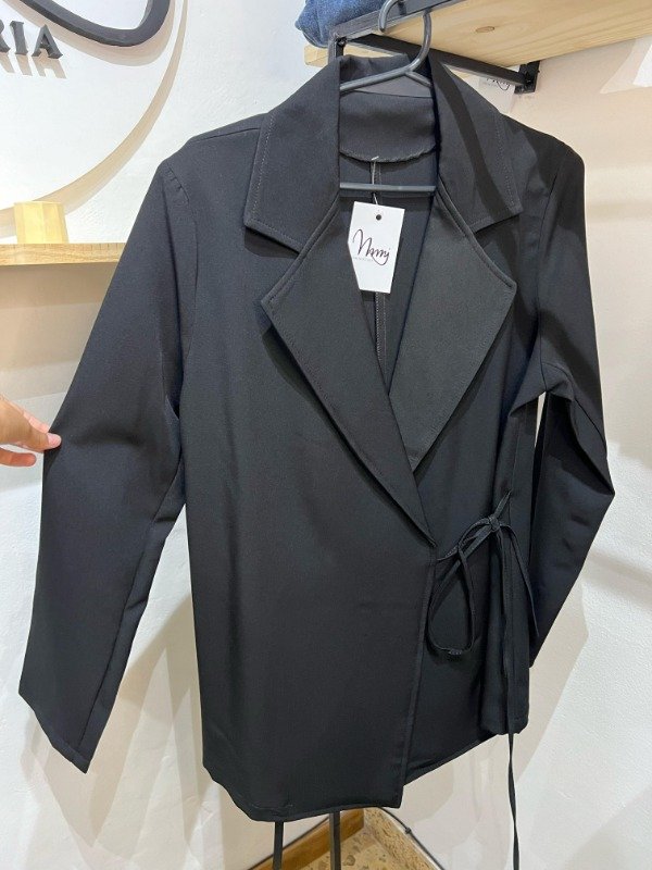 Producto - BLAZER SASTRERO NUDO