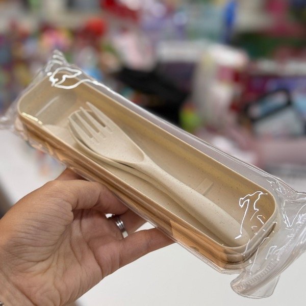 Producto - Estuche + Set con 3 Cubiertos 7034