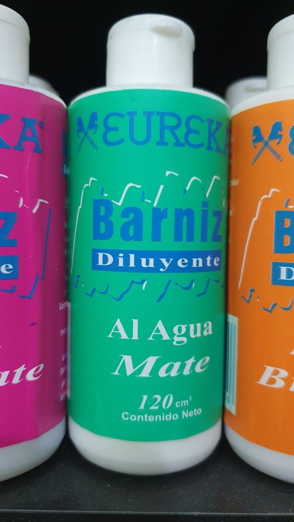 Producto - Barniz al agua mate