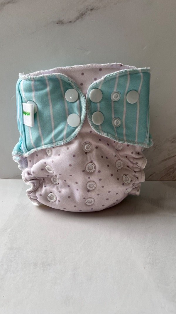 Producto - Pañal polar combinado lunares y rayas