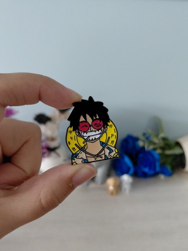 Producto - Pin metalizado - One piece #1191