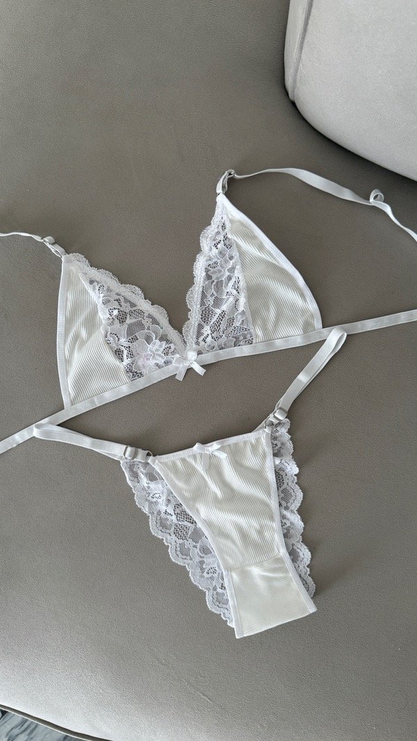 Producto - Conjunto algodón y encaje + less regulable