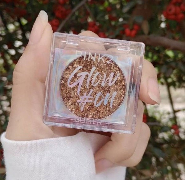 Producto - Sombra en Glitters dorado