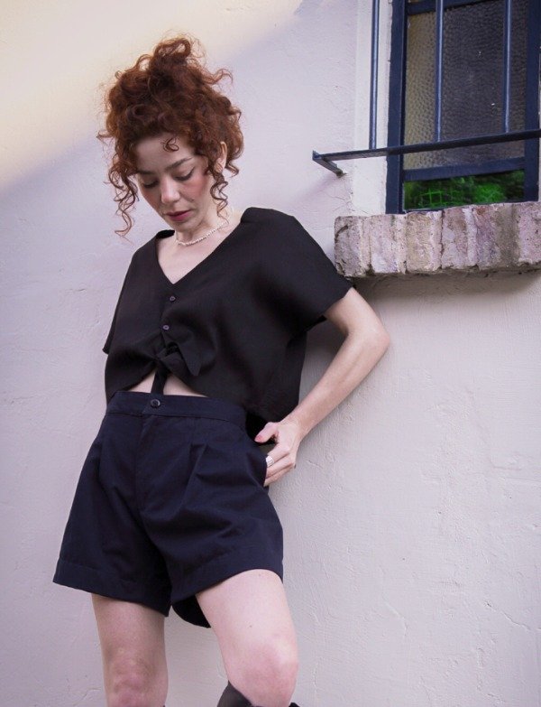 Producto - camisa NUDO negra