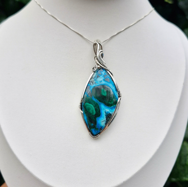 Producto - CRISOCOLA CON MALAQUITA