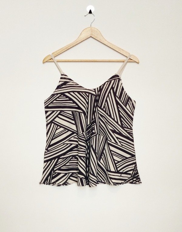 Producto - Blusa BOMBA -natural con estampa Entrelíneas en negro- - 1