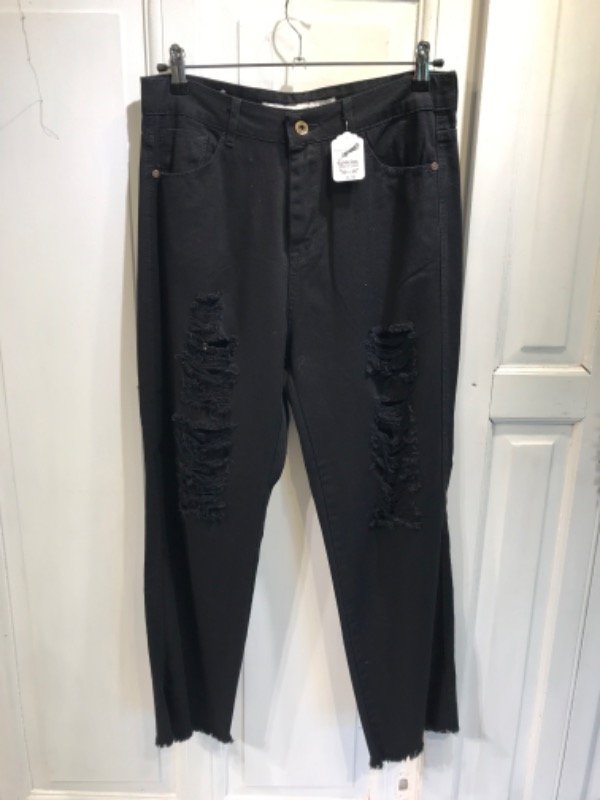 Producto - Jean MINE negro roturas recto- nuevo c/etiqueta- Talle 42- PRECIO: 24x