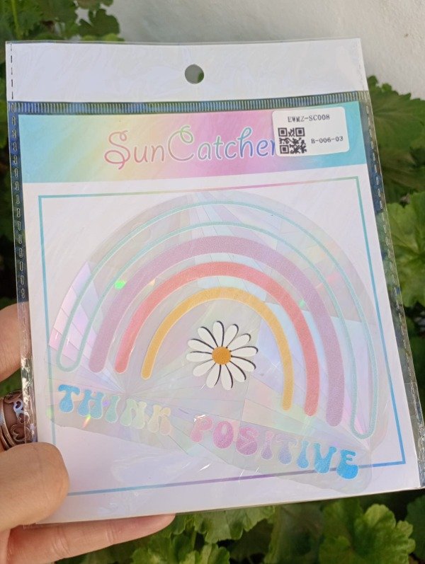 Producto - Atrapasol sticker importado Arco Iris "Think Positive"