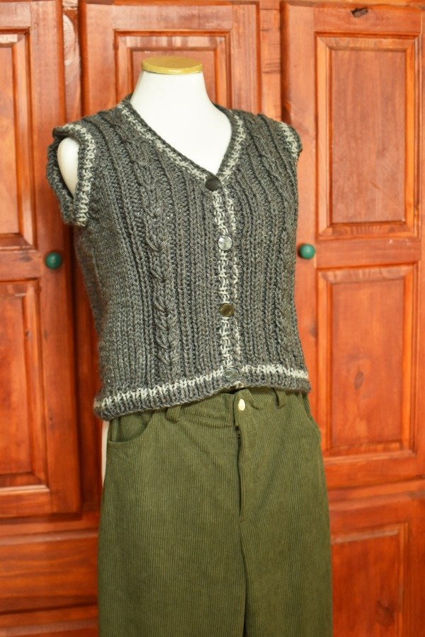 Producto - Chaleco Años - Gris Plomo - 12