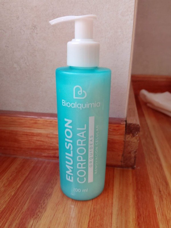 Producto - Emulsión Corporal Orquídeas Renovación Celular