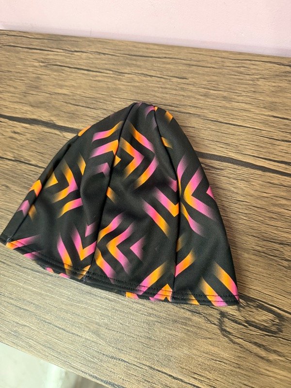 Producto - Gorro de natación - estampa negra
