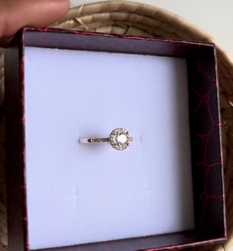 Producto - Anillo con perla y brillo