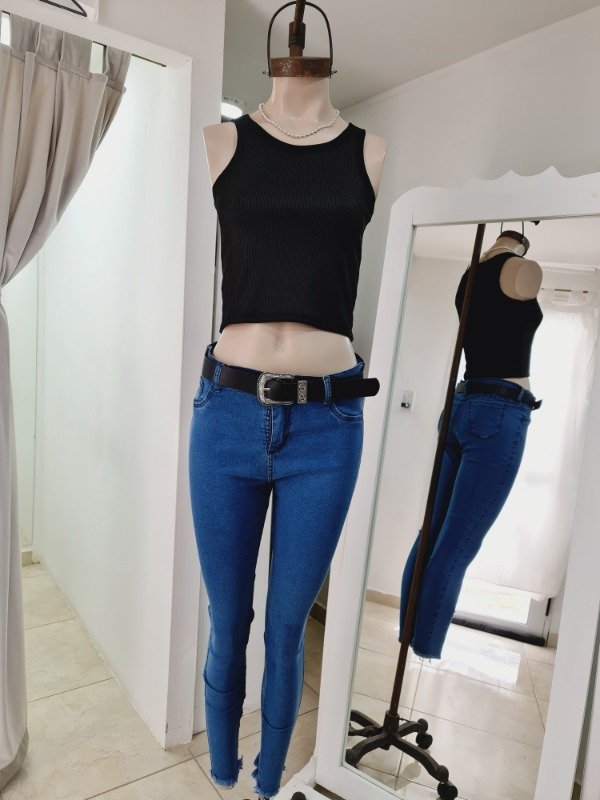 Producto - SKINNY RAPSODIA.