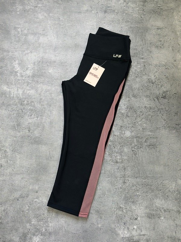 Producto - Calza 3/4 Out Negro/Rosa