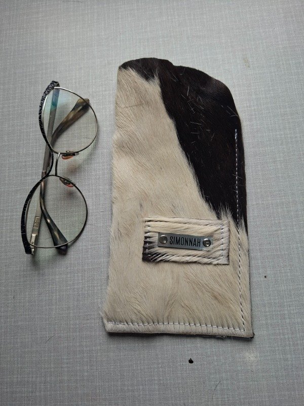 Producto - Porta Anteojos Cuero con pelo 4 - 1