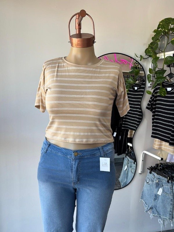 Producto - Remera boxy rayada