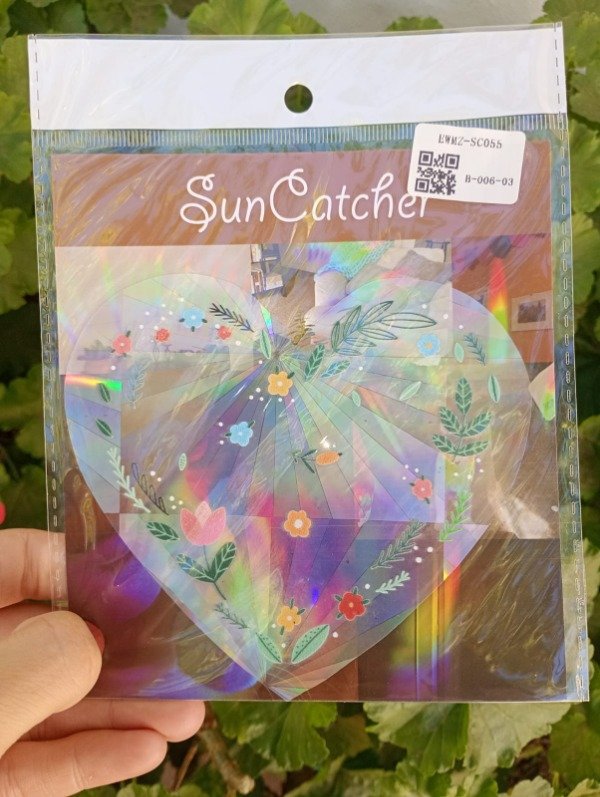Producto - Atrapasol sticker importado corazón primaveral