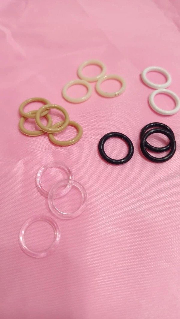 Producto - Argolla de plastico de 11mm por par