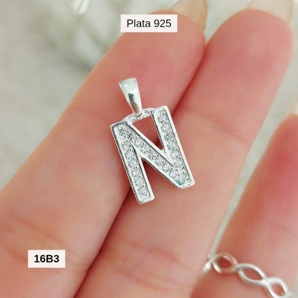 Producto - Dije inicial micro pave