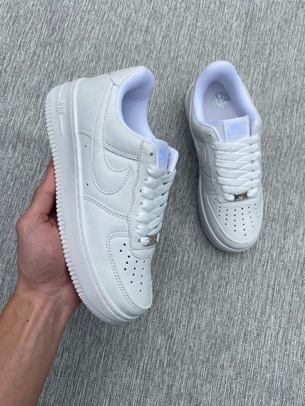 Producto - AIR FORCE 1 TRIPLE WHITE