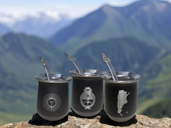 Producto - Mate de Acero Premium con Bombilla plana