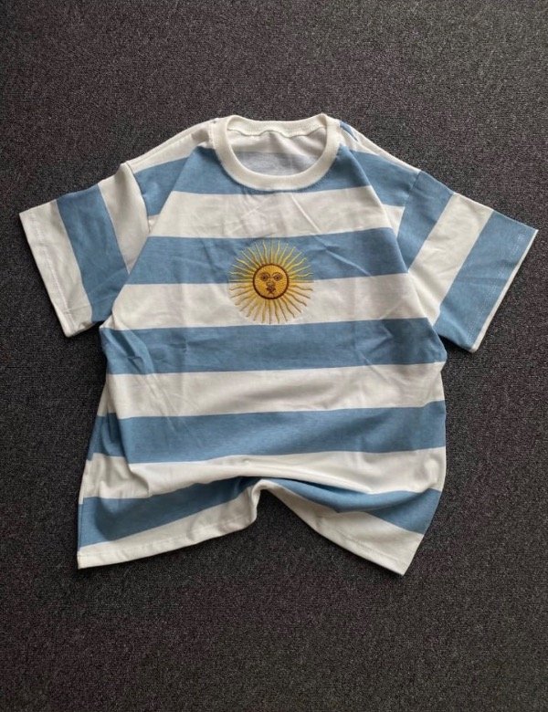 Producto - Remera Argentina rayada sol de mayo