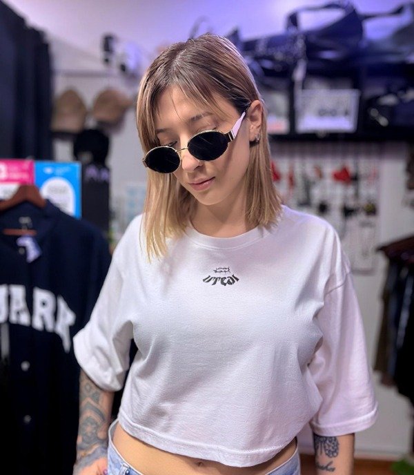 Producto - CROP TOP EYE