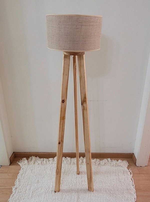 Producto - LAMPARA NORDICA DE PIE ARPILLERA 142X40 CM