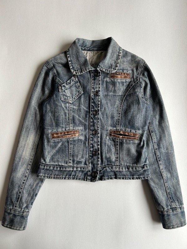 Producto - campera octanos
