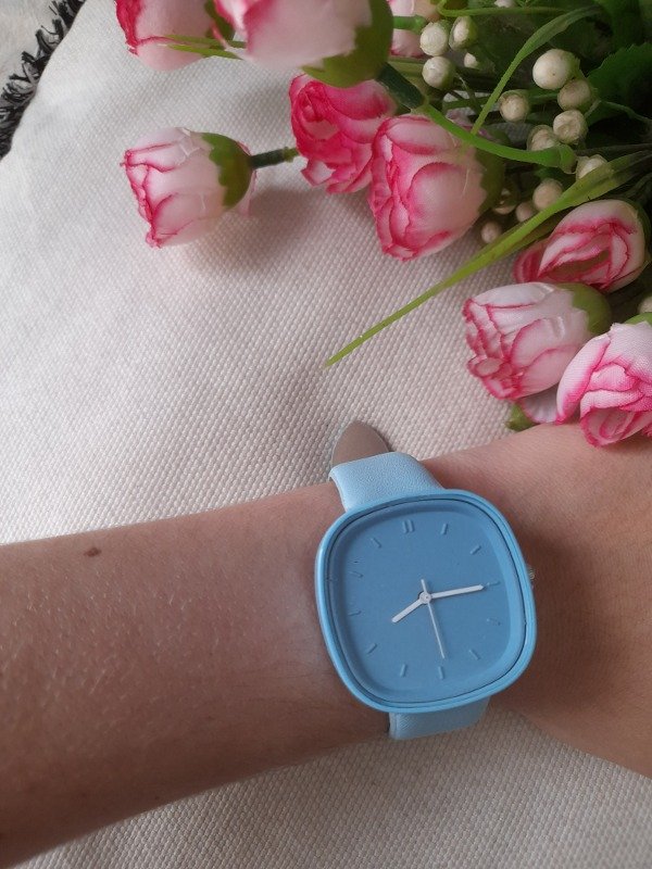 Producto - Reloj cuadrado mujer celeste