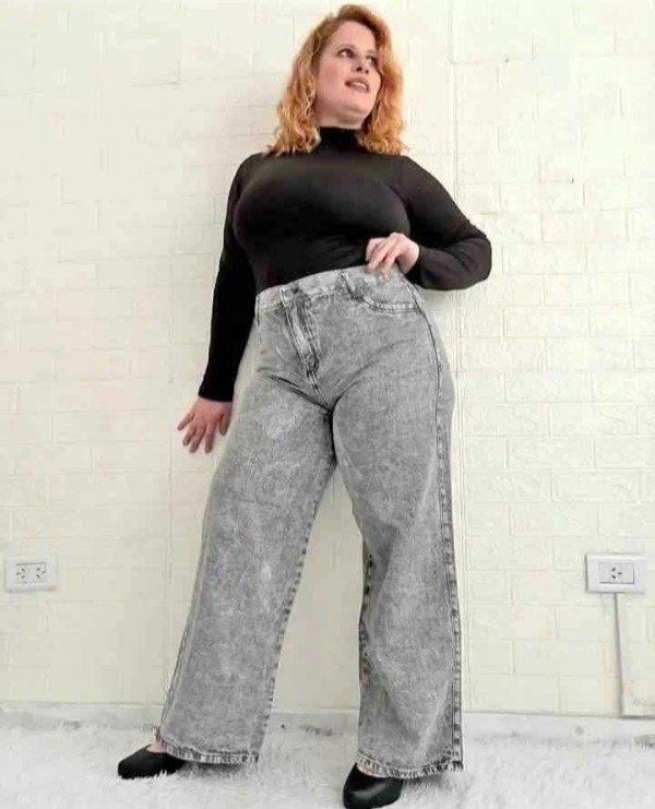 Producto - Wideleg rígido talles grandes