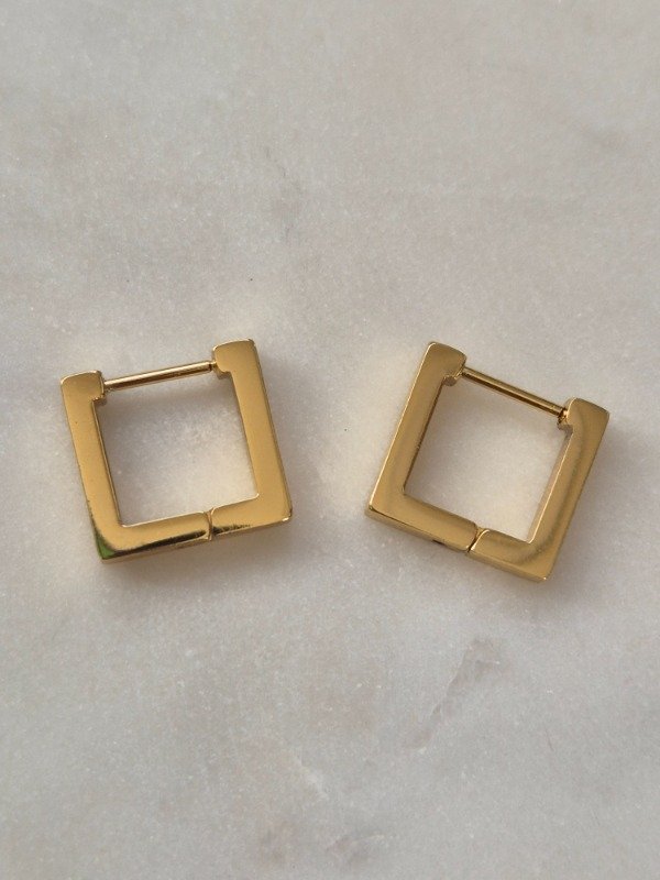 Producto - Argolla cuadrado 10mm