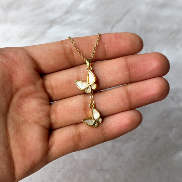 Producto - Collar mariposa doble nácar