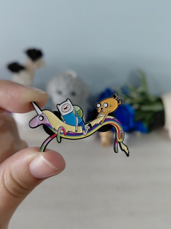Producto - Pin metalizado - Hora de aventura #1383