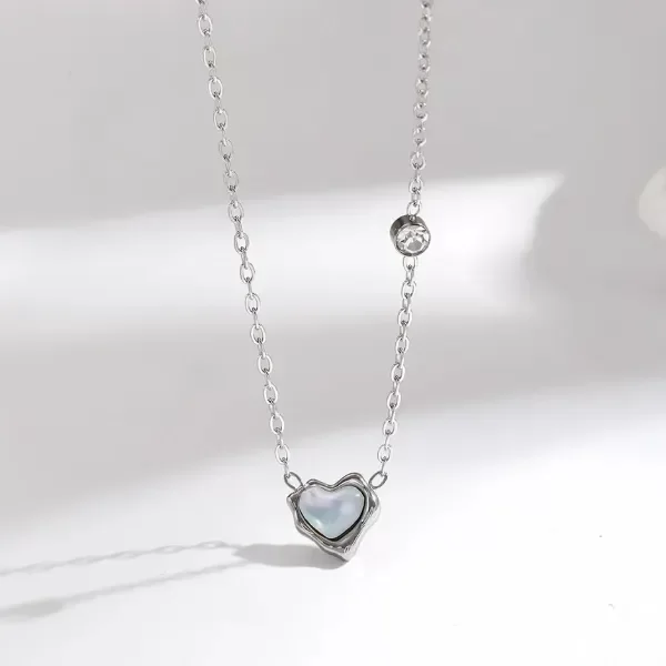 Producto - Collar heart vintage nacar silver
